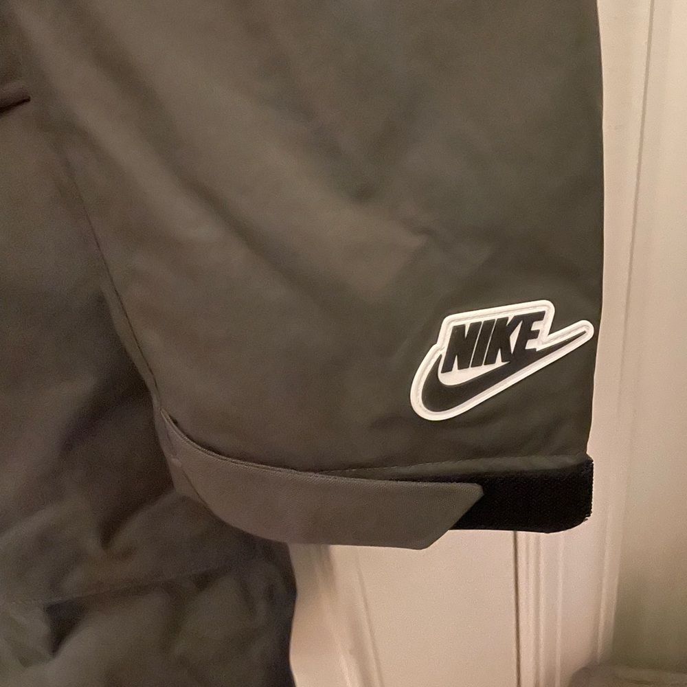 Nike Green Performance Jacket - Picture 3 of 4